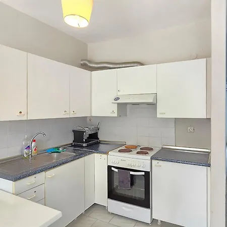 Apartament Coastal Comfort - 70m Form The Siviri
